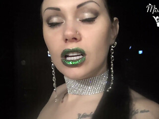 Cum hard to my green glittery lips