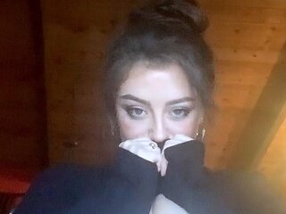 Leann amateur beautiful brunette with big boobs