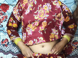 Village Bhabhi Frist Knight Enjoy Her Boyfriend