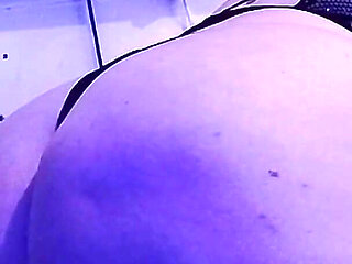 Vivi Guedez. Playing with Your Body Showing off Your Ass