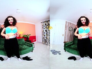 Brunette Solo Webcam Masturbation