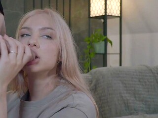 Amateur blondes pov blowjob and hardcore fun with lucky dude