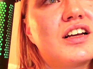Hot redhead gives a horny webcam performance