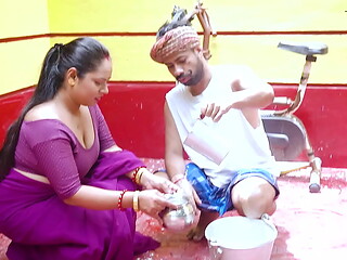 milkman antim harcore fuck with arshi Bhabhi when she was alone at home full movie ( hindi audio )