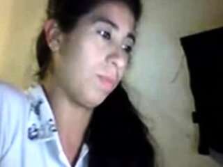 Sexy Argentinian Amateur Babe on Webcam