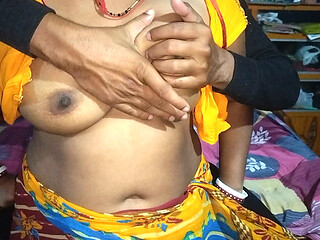 Pados wali ladki ka boobs massage Kiya
