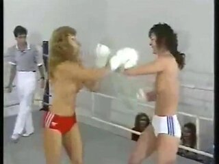 GM2069-03 - Sandra vs Sally