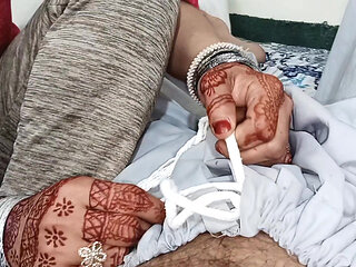 Muslim mistresses have a dirty relationship with servants