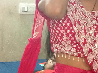 Bhabhi-ji Getting Fucked in Her New Saree