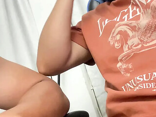 My friend's cock is the sexiest thing about him.