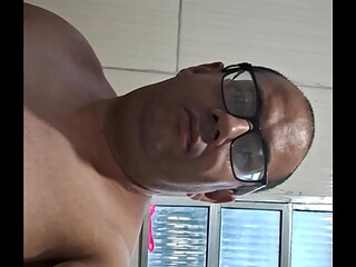 Mulher n&atilde_o gosta de pau pequeno e o meu &eacute_ pequeno