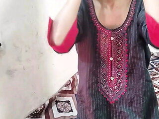 Padosi ko Saman dene ke bahane pel diya