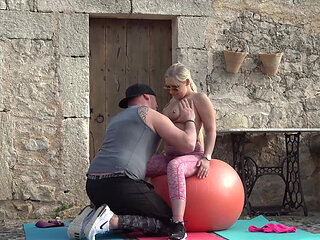 Pierced blonde MILF enjoys outdoor 3some after yoga