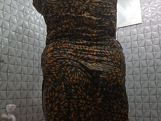 Desi girl bathroom sawoor hottest