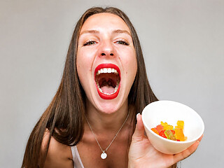 Wide Mouth Candy Crush Swallow