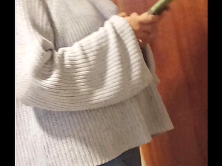 Esperando en el Hotel para nuestra sesi&oacute_n amatoria y ella le manda mensaje a su novio