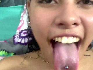 Que Rico Y Enorme Culo El De Mi Cachonda Companera De Casa Me Caliento De Verla Y Terminamos Follando Duro Por Su Apretado Culo