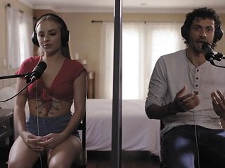 Anna Claire Clouds & Alex Jones have a blind date with real female orgasms