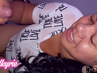 Girlfriend gives me a good blowjob