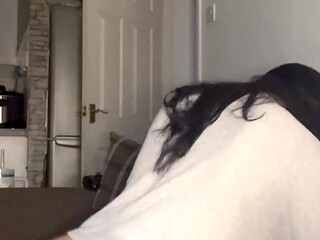 Young hunk's amateur fun before sexy MILF arrives