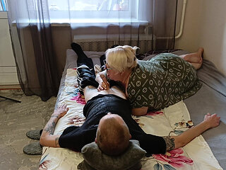 Neighbor Sucks Out Every Last Drop of Cum