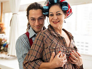 Francine Ferrari First Anal with Mature Stepmom - Rough Hardcore & Big Natural Tits