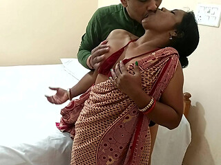 Beautiful Indian Hot Village Bhabhi blowjobs and hard sex in very closeup masti