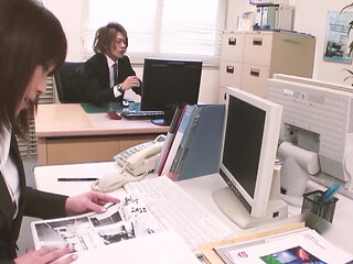 Beau Jap Sex Scene 3: Beautiful Busty Japanese Woman Masturbates in the Office Bathroom