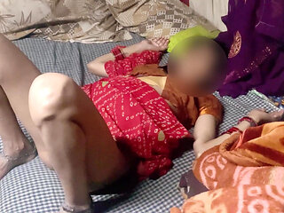 Aunty ne mujhe sex karna sekha hi diya Hindi audio sex