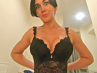 Do You Think I Have Fake Boobs?! I Easily Persuade a Naive Stepmom to Creampie