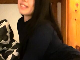 Brunette Solo Webcam Masturbation