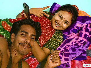 Indian Bangali Bhabhi New Couple Merried Injoy Indoor Bed Romance By -Snapchat143