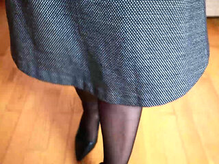 High Heels on Wooden Floor - Sharp Heel Clicks & Slow Walking Asmr