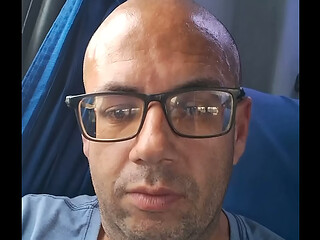 Trabalhando esperando um patroc&iacute_nio pra mim viver dos v&iacute_deos e gozar gostoso