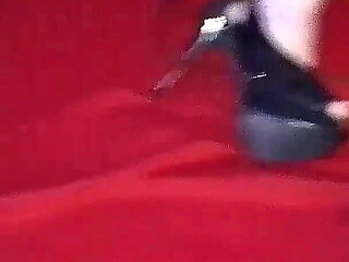 She Released Her Ass in the Fur Without Frills and Made the Boy Throw Everything