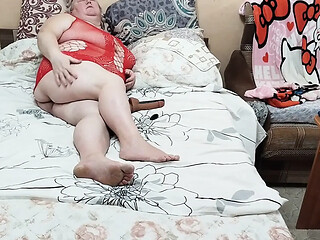 Married woman with a hairy big ass and juicy pussy enjoys wifely solitude