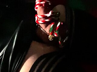 Shy amateur cam girl toying around with her pussy up close