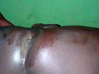 Sweet Cynthia wide ass hole for Anal