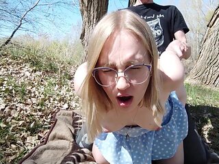 Cutie Meri Picnic Ended with Sex and Hot Cum on Her Tongue