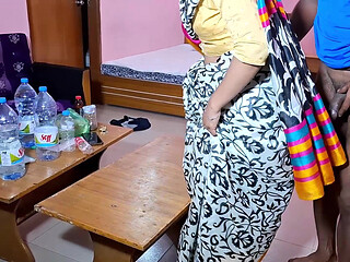 Bangladeshi Bride Plays Sports in Bengali Style