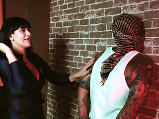 Hot cop fucks the prisoner with a big cock