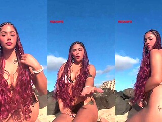 Big Tits Boobs Brown Eyes Curvy Latina