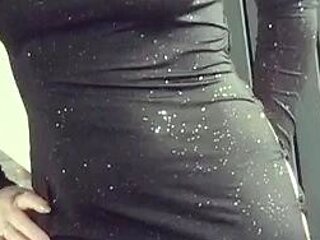 Hot amateur busty brunette masturbate in webcam