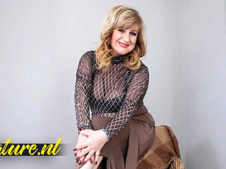 Granny Liana First Solo: Naked Masturbation & Fingering for Horny Grandma