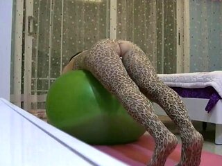 Chinese MILF in Crotchless Leggings.MP4