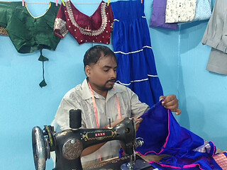 Indian tailor man fuck his costomer s wet pussy inside tailor shop in delhi
