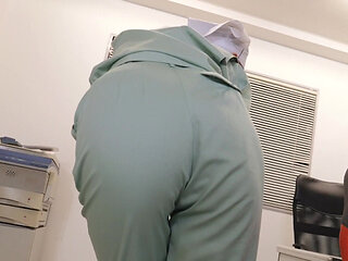 Part 1 A plain but strangely sloppy office cleaning part-time wife is my exclusive sexual processing pet that I can't refuse even if I am sexually harassed. But she didn't let me cross the last line, so I left it alone for a while, and then I leaned over