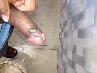 Russian the first thing the tremendous beau in the bathroom with GF
