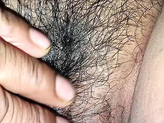 Hot Indian housewife gives a steamy blowjob