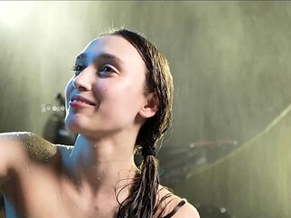 Amateur Webcam Cute Teen Plays Solo